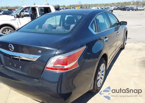 2015 Nissan Altima 2.5 S from USA, damaged, VIN 1N4AL3AP5FN307383